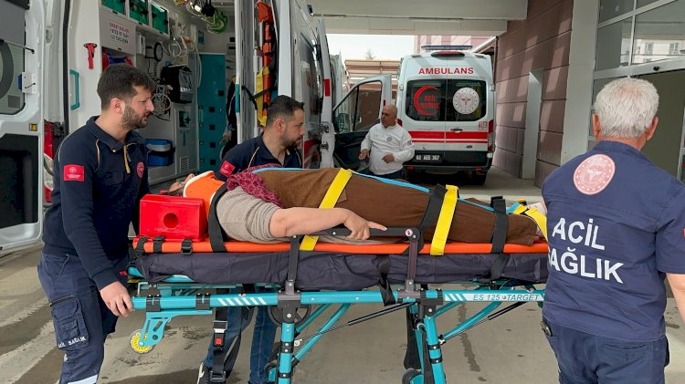 Adıyaman'da iki otomobil çarpıştı: 8 yaralı